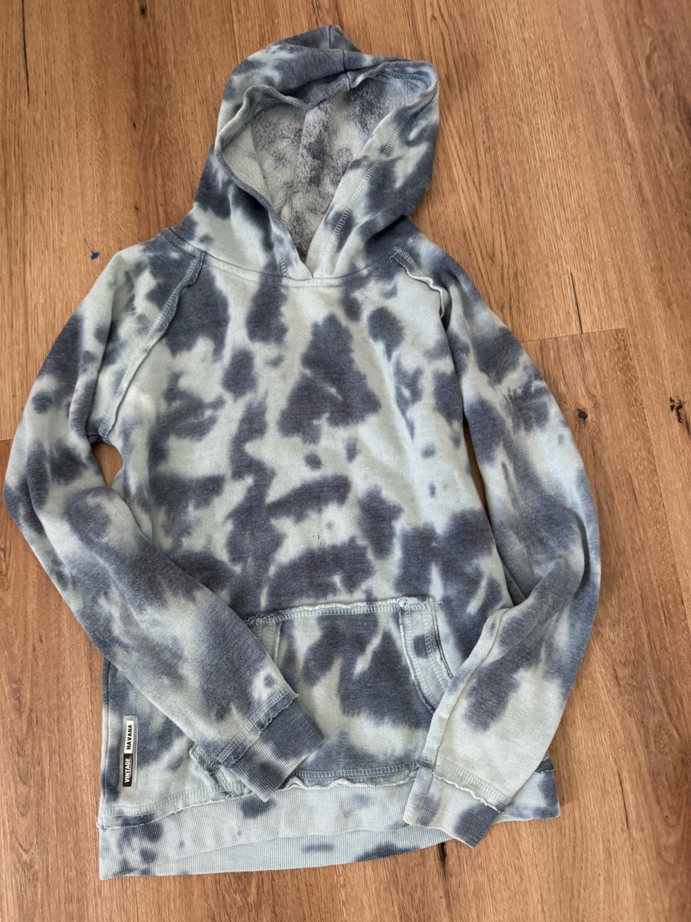Vintage Havana Gray & White Tie-Dye Crewneck Sweater